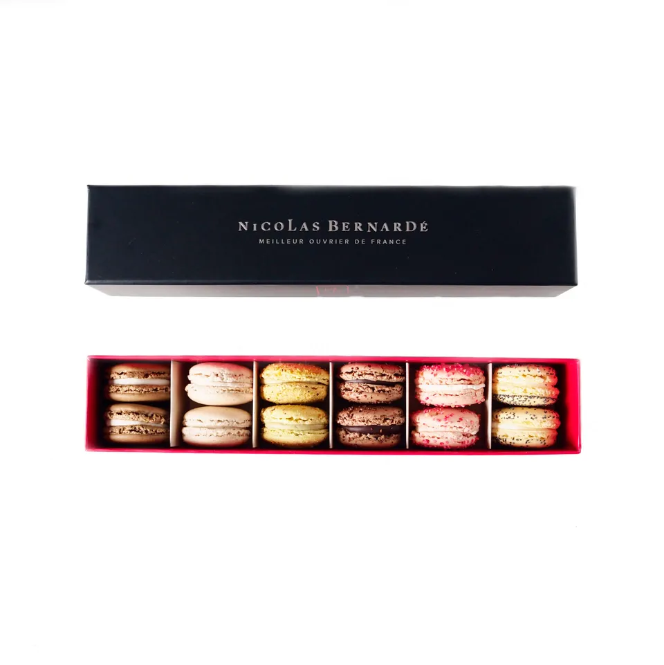 nicolas-bernard-macarons-coffret-12-macarons-197g-assortis image 1