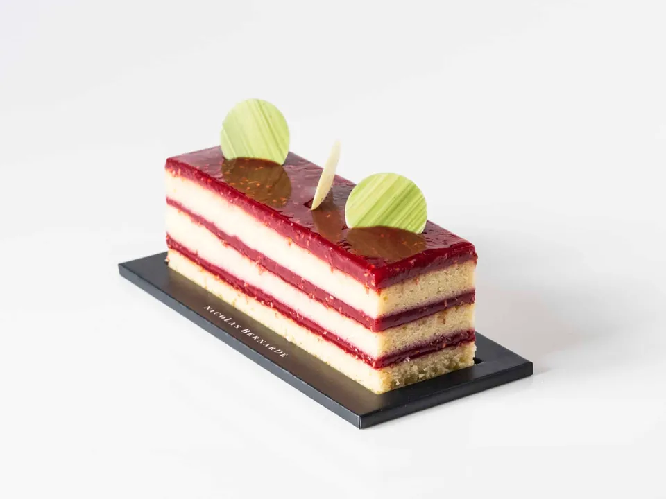 nicolas-bernard-cake-framboise-cake-voyage-framboise image 1