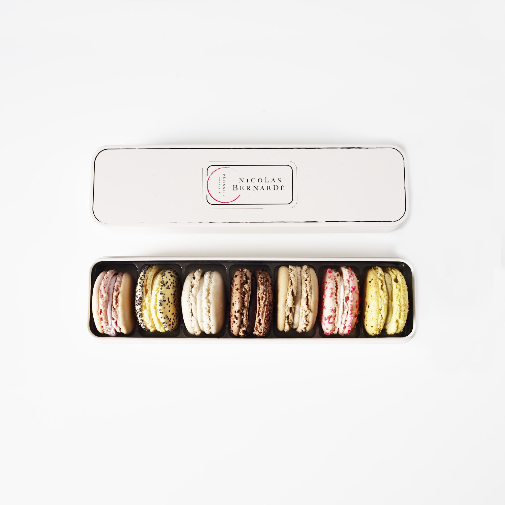 nicolas-bernard-macarons-coffret-7-macarons-115g-assortis image 1