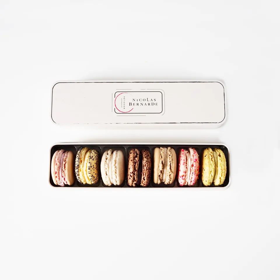 nicolas-bernard-macarons-coffret-7-macarons-115g-assortis image 1